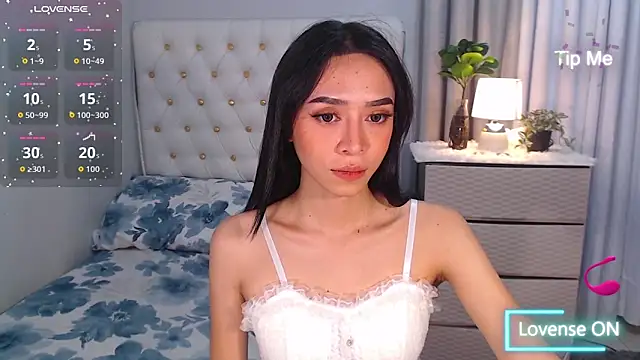 megumishemale x online show from 12/18/25, 09:59