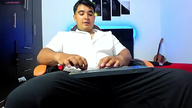 Snapshot of thiago__cp01 chatting on 05/07/26, 02:28 thiago cp01 online show from 05/07/26, 02:28