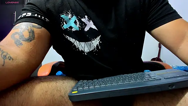 thiago  cp01 online show from 06/26/26, 02:38
