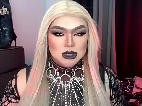 michellevixen922 online show from 10/28/25, 04:53