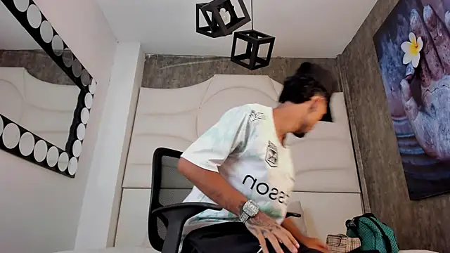 Thiagoferreti online show from 10/04/25, 03:48