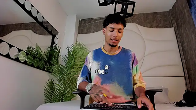 Thiagoferreti online show from 10/16/25, 03:29