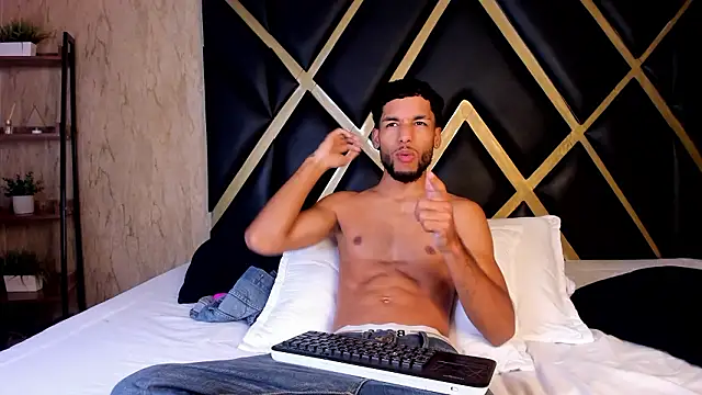 Thiagoferreti online show from 02/03/26, 06:40