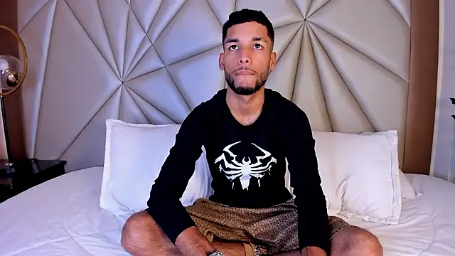 Thiagoferreti online show from 02/06/26, 03:33