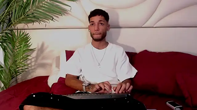 Thiagoferreti online show from 03/26/26, 03:34