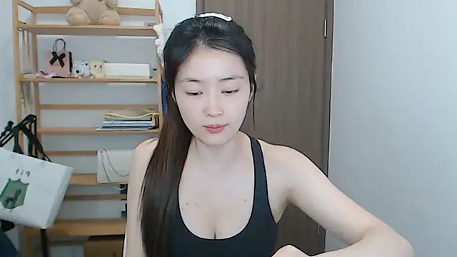 Mimi-cnbaby online show from 04/25/26, 01:41