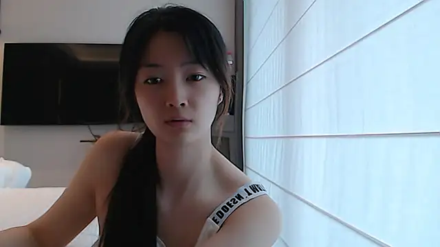 Mimi-cnbaby online show from 05/15/26, 04:08