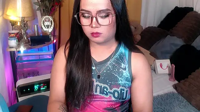 Snapshot of YourSweet-mich chatting on 04/23/26, 12:29 YourSweet-mich online show from 04/23/26, 12:29