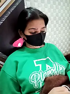 Hot Jaanvi  online show from 11/12/25, 04:24