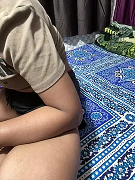 Hot Jaanvi  online show from 03/25/26, 04:29