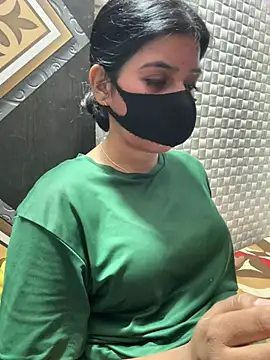 Hot Jaanvi  online show from 04/17/26, 04:10