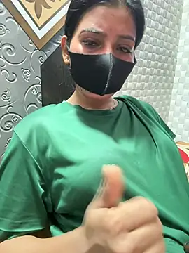 Hot Jaanvi  online show from 04/19/26, 03:17