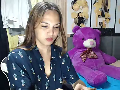 Snapshot of Raffa_ella69 chatting on 10/30/25, 06:48 Raffa ella69 online show from 10/30/25, 06:48