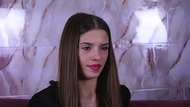 Snapshot of sukie_spooky chatting on 10/04/25, 04:54 sukie spooky online show from 10/04/25, 04:54