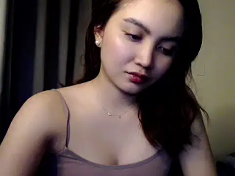 Snapshot of ladymiaxx chatting on 10/02/25, 02:35 ladymiaxx online show from 10/02/25, 02:35