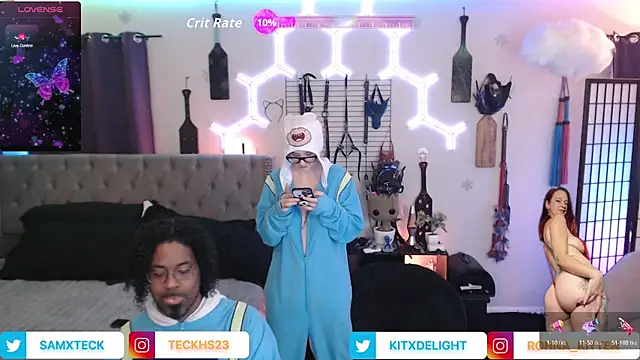 SamXTeck online show from 12/01/25, 01:54