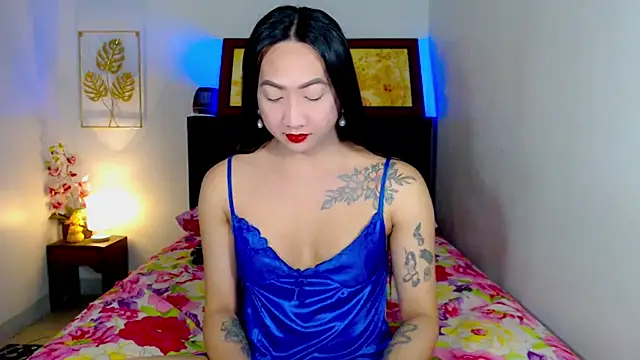 LovelyQueen69 online show from 04/08/26, 01:44