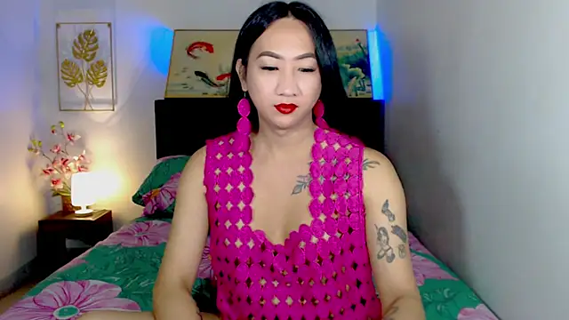 Snapshot of LovelyQueen69 chatting on 07/21/26, 05:04 LovelyQueen69 online show from 07/21/26, 05:04