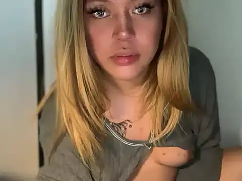 caligirlnikita online show from 04/29/26, 10:30