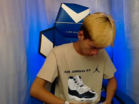 riks tyler online show from 11/30/25, 08:24