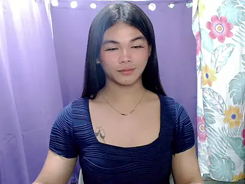 urgirljane online show from 04/30/26, 05:36