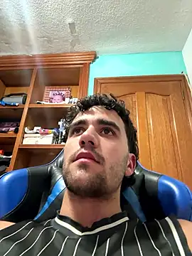 aavrdvh33 online show from 01/16/26, 02:37