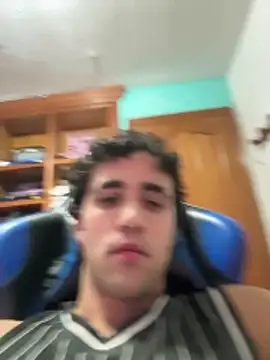 aavrdvh33 online show from 03/18/26, 10:35