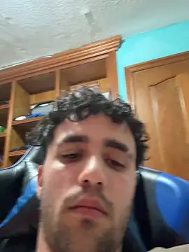 aavrdvh33 online show from 04/07/26, 01:06