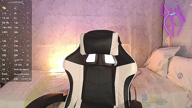 TssluttyNikka online show from 03/29/26, 08:20