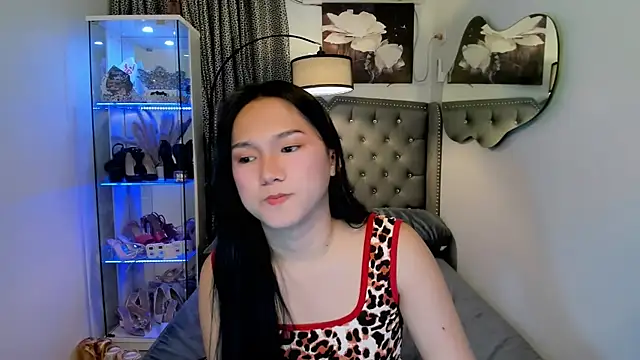 bigcockvenice online show from 11/18/25, 03:05