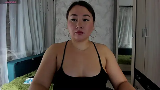 emilia mur online show from 06/22/26, 06:16