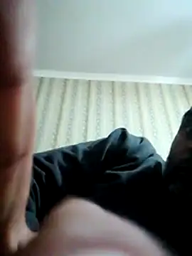 elik555 online show from 12/14/25, 05:29