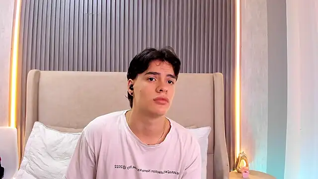 BenitoSaenz online show from 11/14/25, 10:36