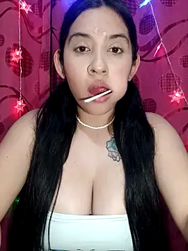 VALENTINA ROUSE  online show from 10/23/25, 12:32