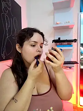 SeleneLuminari8 online show from 04/10/26, 02:44