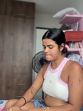 Kaily Sweet16 online show from 04/18/26, 06:23