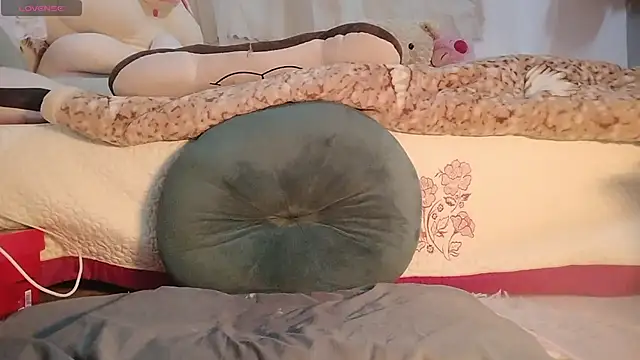 Mailisa Ana online show from 11/18/25, 08:24