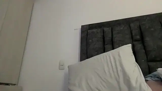 Sophia copper online show from 10/18/25, 03:42