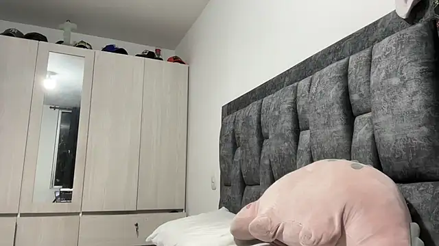 Sophia copper online show from 11/05/25, 03:39