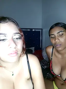 Snapshot of Chloe_Sky_love chatting on 09/20/25, 05:30 Chloe Sky love online show from 09/20/25, 05:30