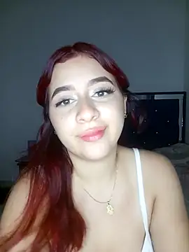 Snapshot of Chloe_Sky_love chatting on 09/28/25, 03:01 Chloe Sky love online show from 09/28/25, 03:01