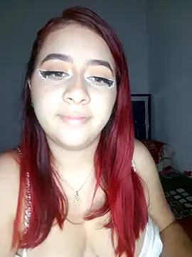 Snapshot of Chloe_Sky_love chatting on 10/07/25, 06:43 Chloe Sky love online show from 10/07/25, 06:43