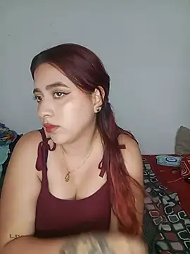 Snapshot of Chloe_Sky_love chatting on 05/10/26, 03:12 Chloe Sky love online show from 05/10/26, 03:12