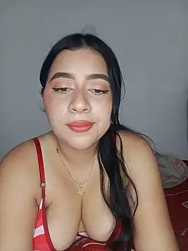 Snapshot of Chloe_Sky_love chatting on 05/21/26, 04:08 Chloe Sky love online show from 05/21/26, 04:08
