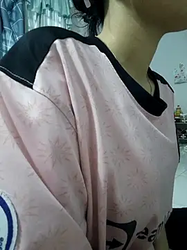 Snapshot of Suna_Lina chatting on 09/11/25, 10:37 Suna Lina online show from 09/11/25, 10:37