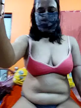 Snapshot of Hotpuja25 chatting on 11/08/25, 03:56 Hotpuja25 online show from 11/08/25, 03:56