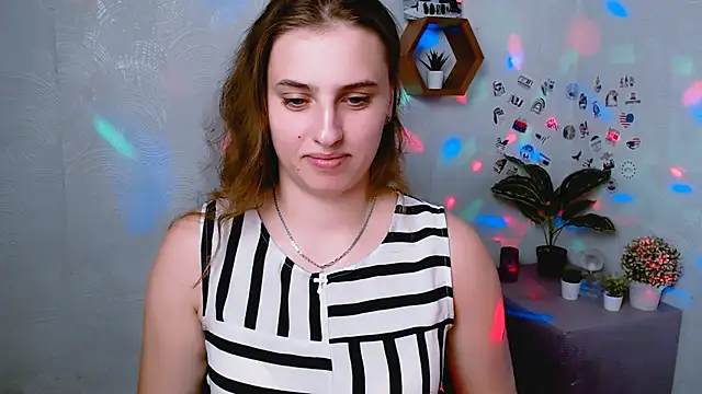 AmandaDimond  online show from 09/14/25, 12:59