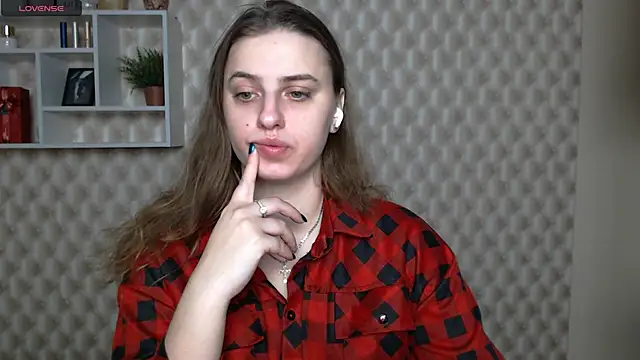 AmandaDimond  online show from 02/13/26, 06:09