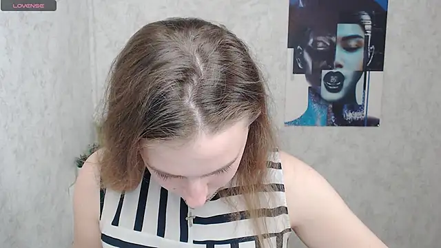 AmandaDimond  online show from 04/25/26, 01:41