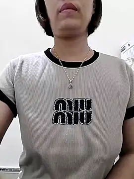 love sexy090 online show from 11/11/25, 12:16